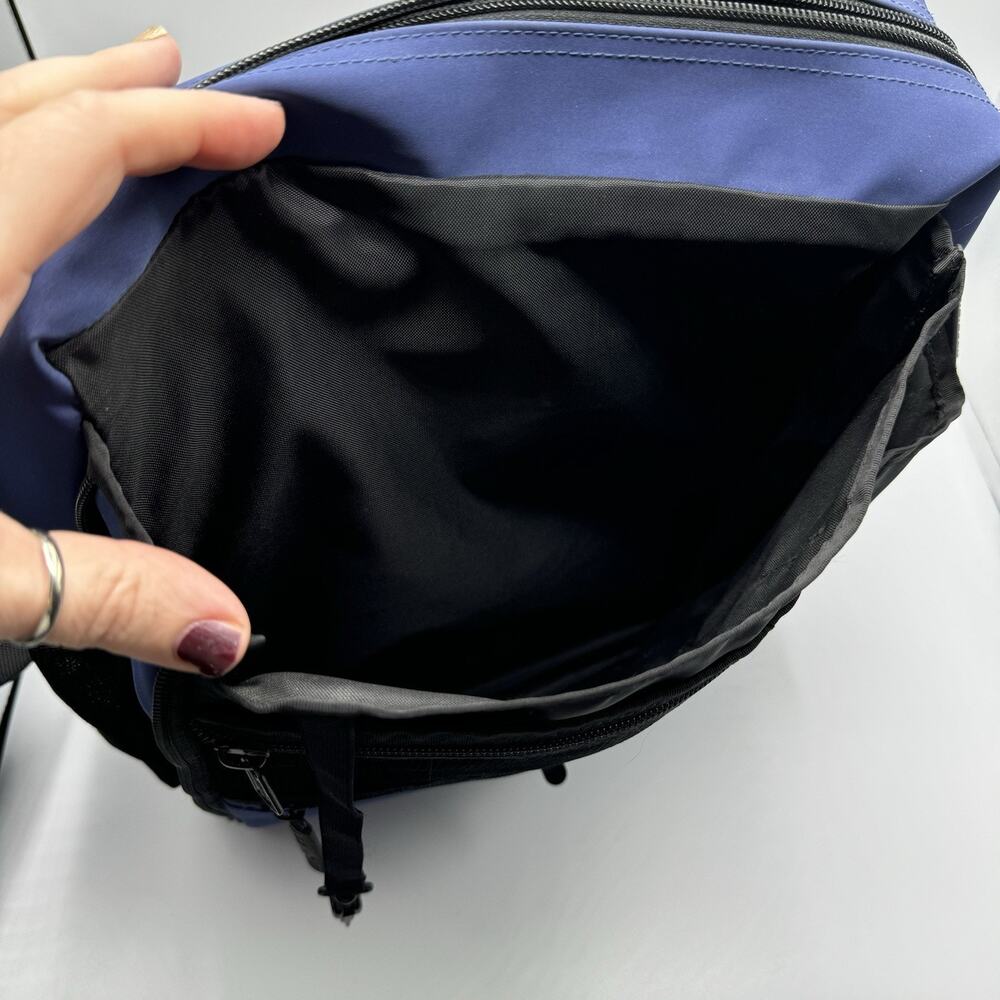 LL Bean Blue Traveler Backpack - Picture 5 of 13